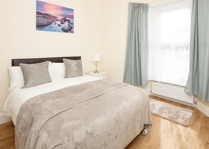 Luxury Shirley Apartments Close To Solent Uni And Southampton Central Train Station