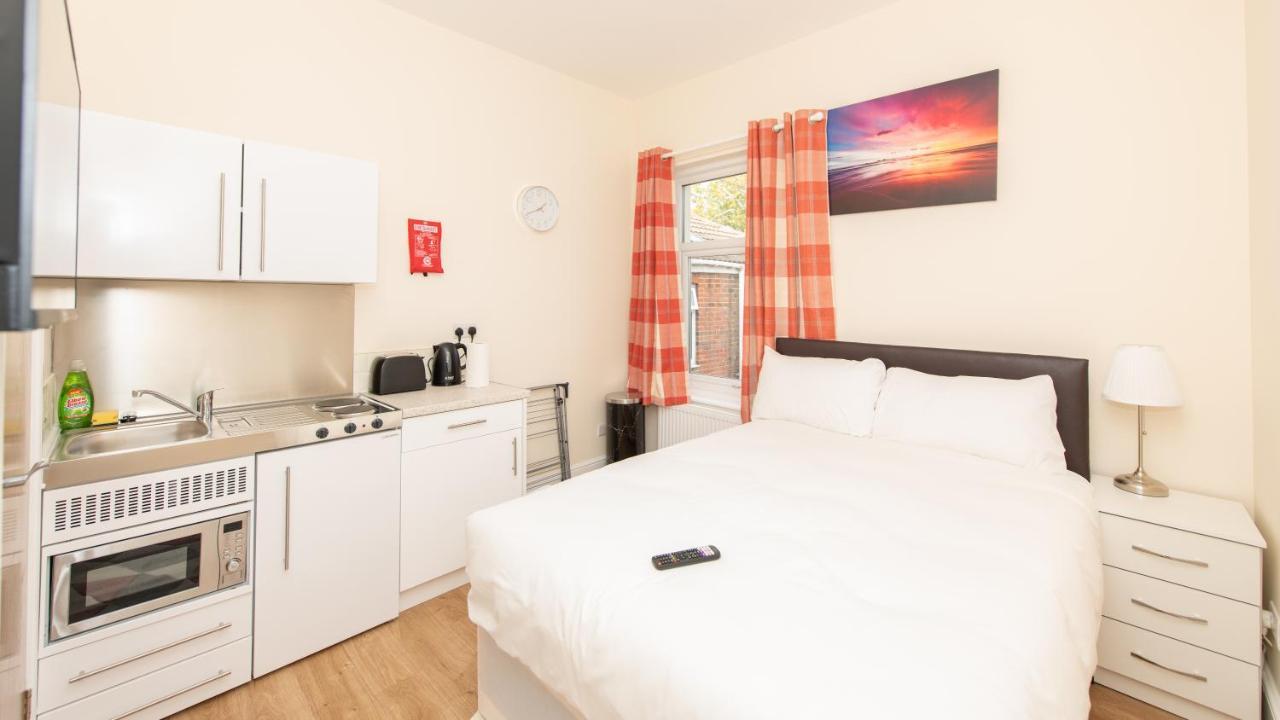 Luxury Shirley Close To Solent Uni And Train Station Apartment